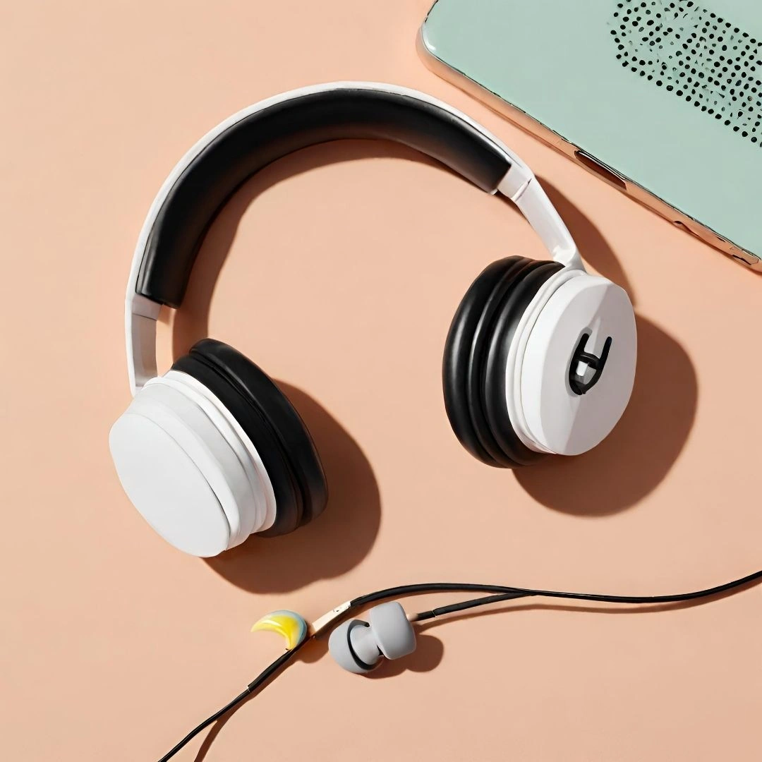 Sleek Wireless Headphone & Inked Earbud Set - BuyAgain